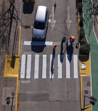 Demarcación vial urbana y en rutas